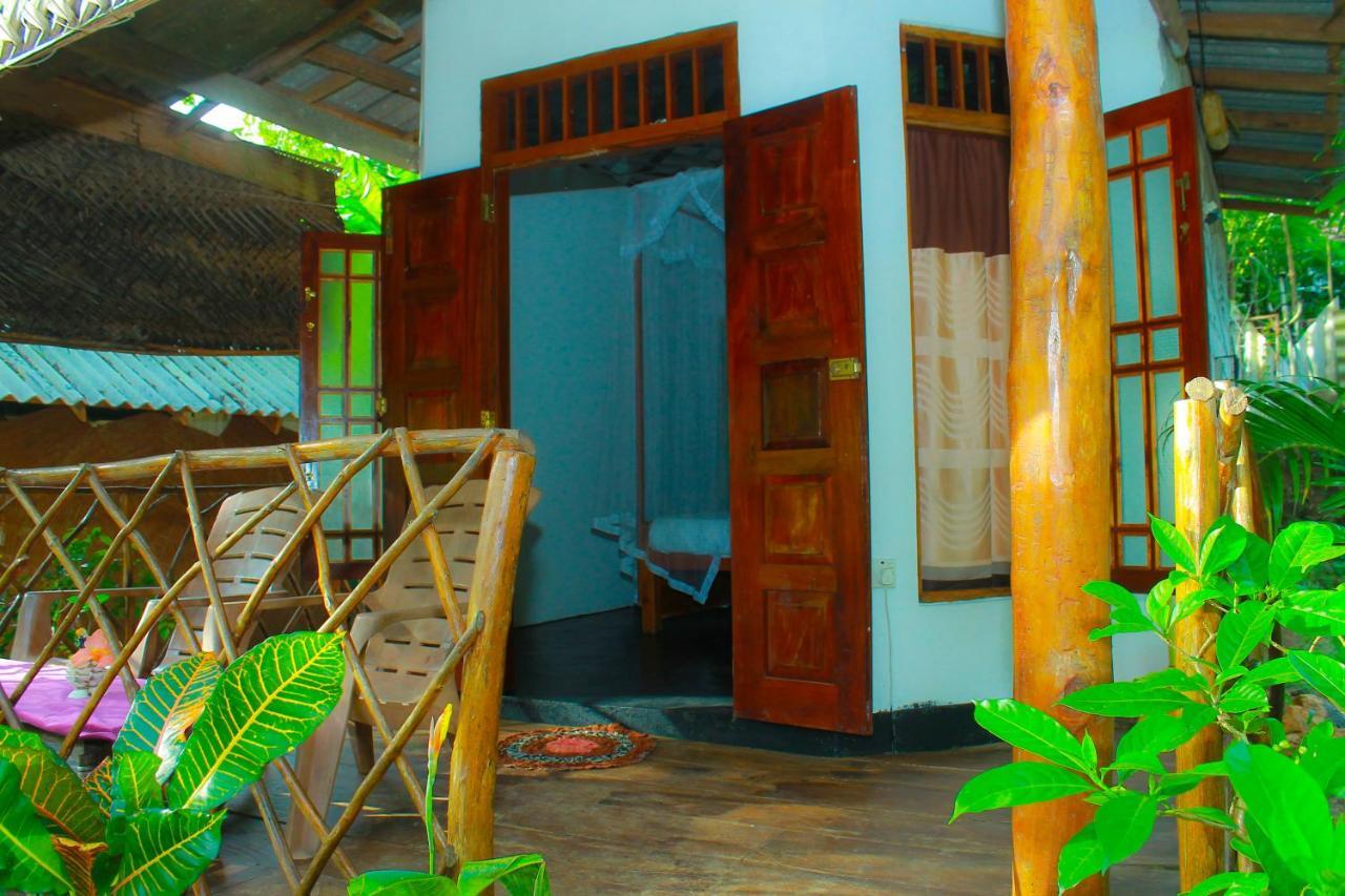 Thatched Villa Тангалла Экстерьер фото